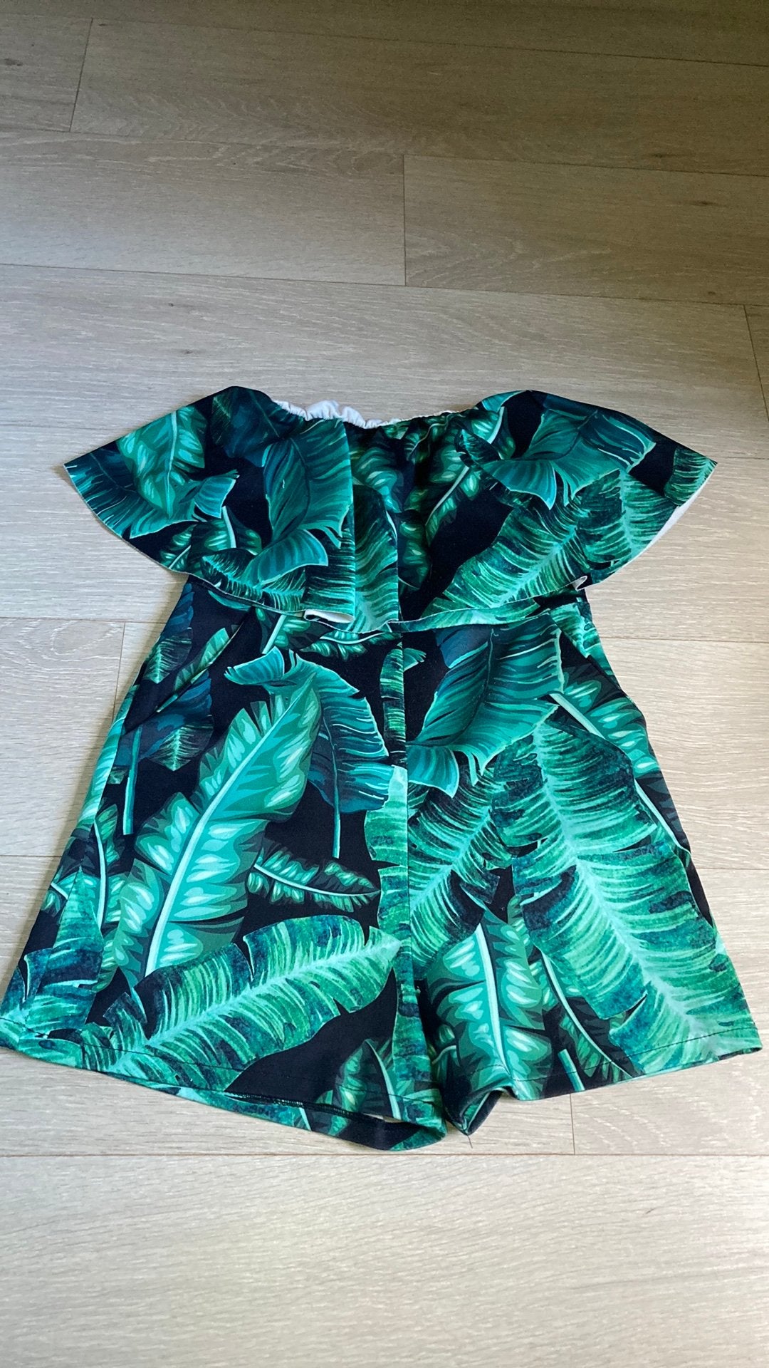 Combinaison Short vert noir femme, Kleding | Dames, Jumpsuits, Ophalen of Verzenden, Zo goed als nieuw, Maat 38/40 (M), Meerkleurig