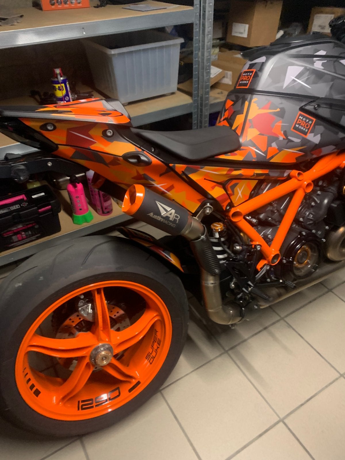 Super duke, Motos, Particulier