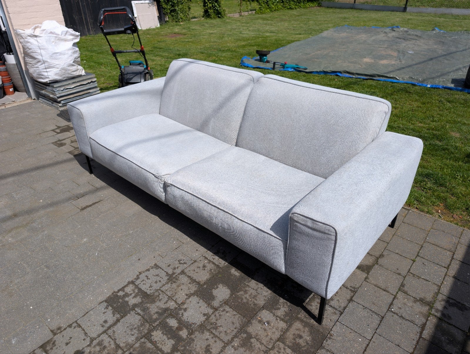 Canapé 2 places gris clair élégant + pouf assorti, Maison & Meubles, 75 à 100 cm, 200 à 250 cm, Banc droit, Enlèvement