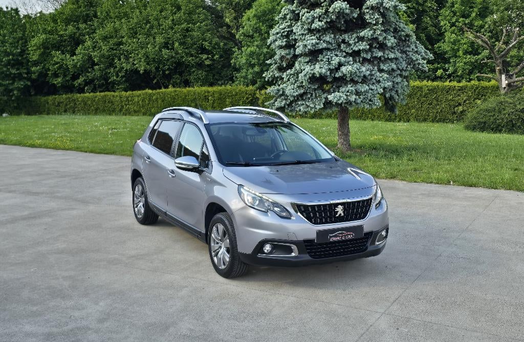 Peugeot 2008 Style 1.2i Essence ** Carplay ** GAR 12M, Autos, Argent ou Gris, Achat, Euro 6, Entreprise