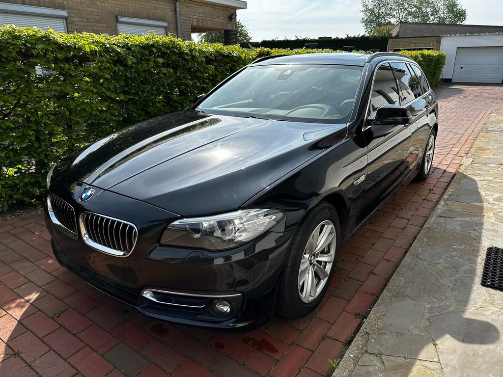BMW 520D F11 luxury 2013 lees beschrijving, Auto's, Automaat, 4 deurs, Bedrijf, Te koop