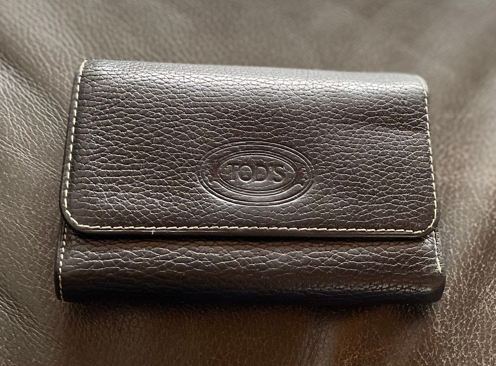 Portefeuille Tod's noir, Bijoux, Sacs & Beauté, Porte-monnaie & Portefeuilles, Comme neuf, Enlèvement ou Envoi