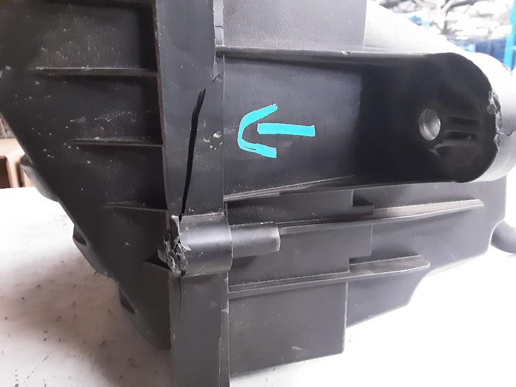 LUCHTFILTER Audi A3 (8V1 / 8VK) (5Q0129607S), Gebruikt, Mevr. I. Hauben, Audi, Rue de l'Espoir 34 34
4030  GRIVEGNÉE, BE