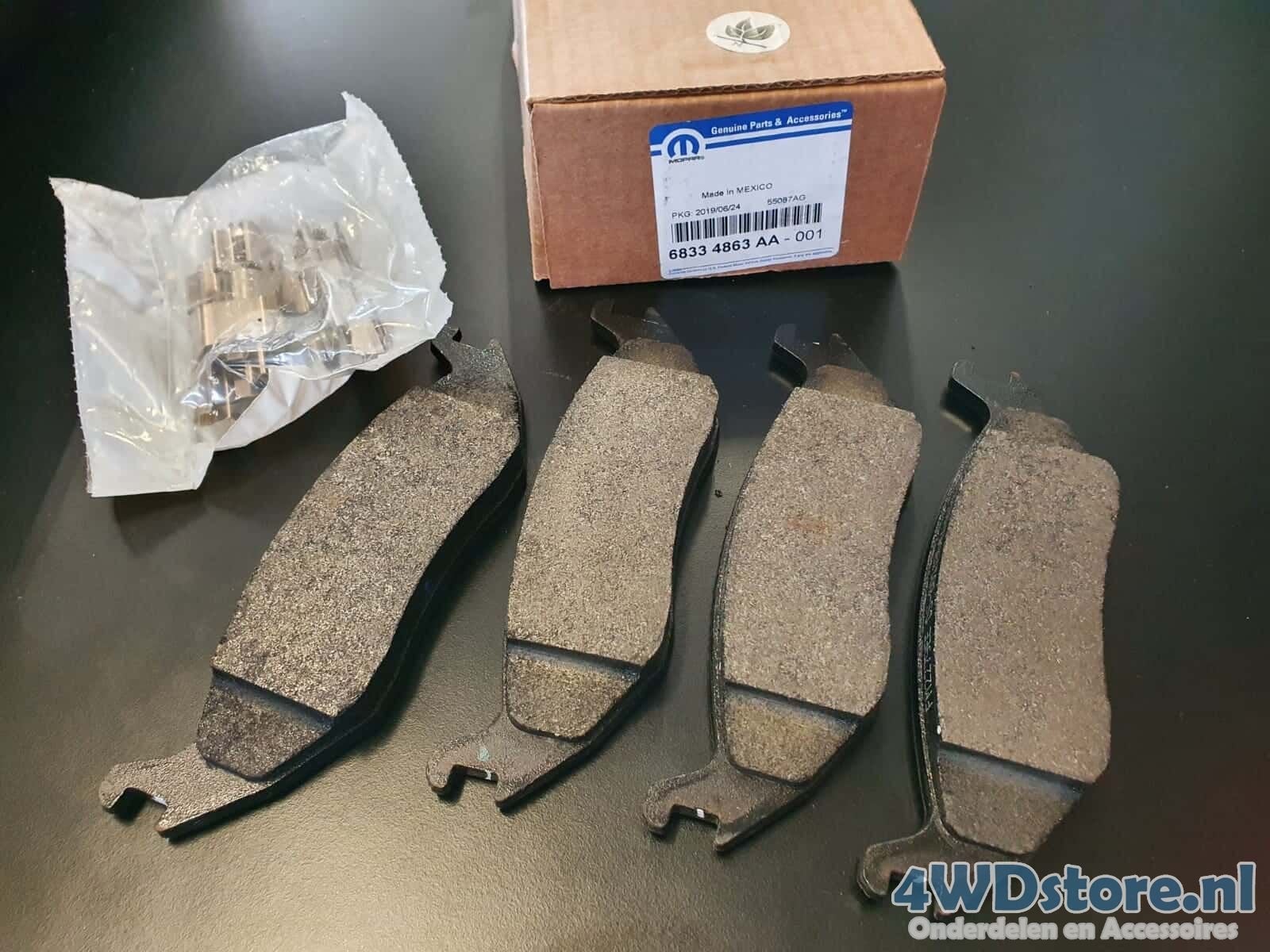 Remblokset Achter Dodge Ram 5.7 HEMI - Mopar 68334863AA, Overige automerken, -, -, Nieuw
