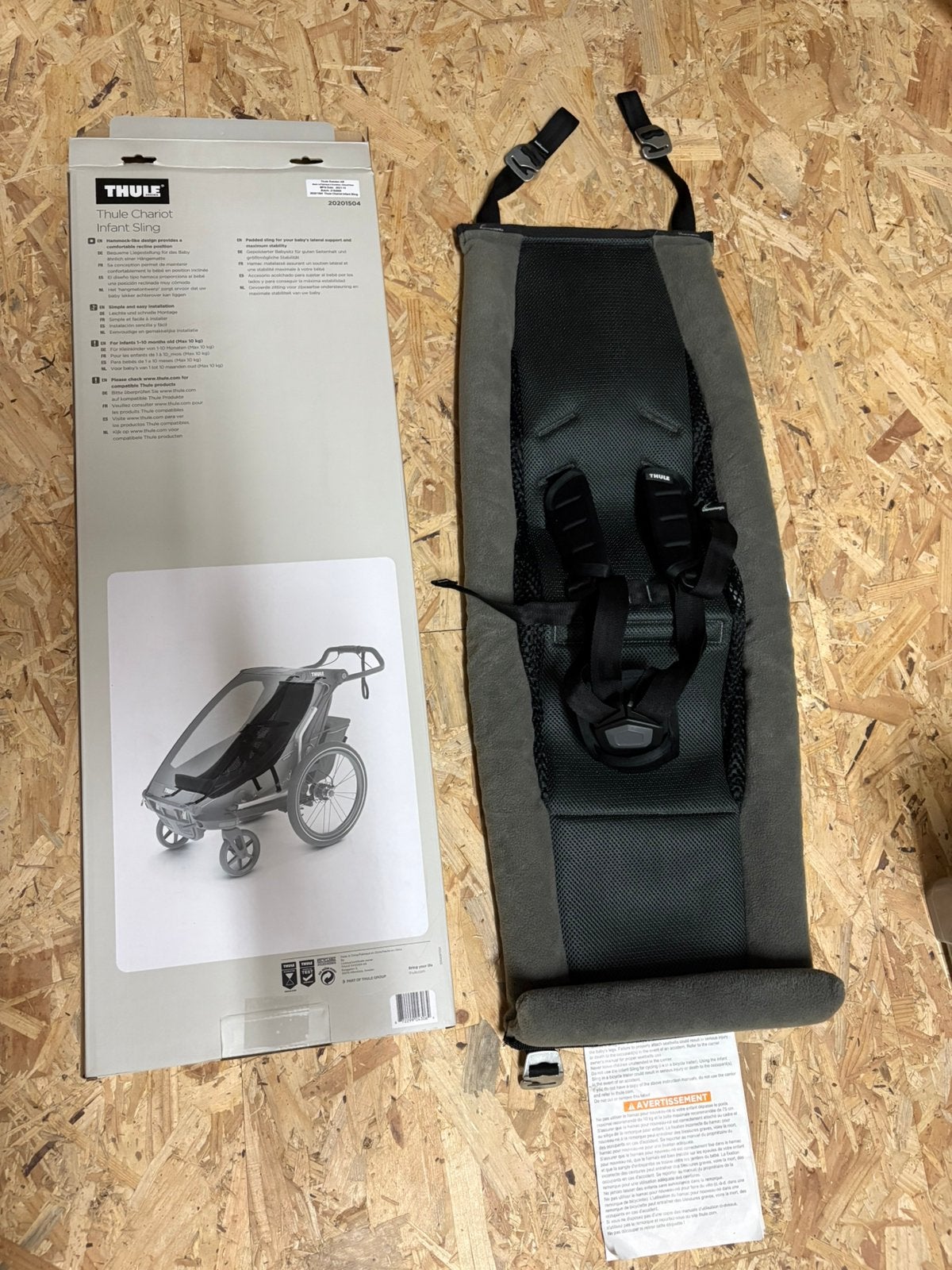Thule chariot infant sling, Enfants & Bébés, Enlèvement, Comme neuf
