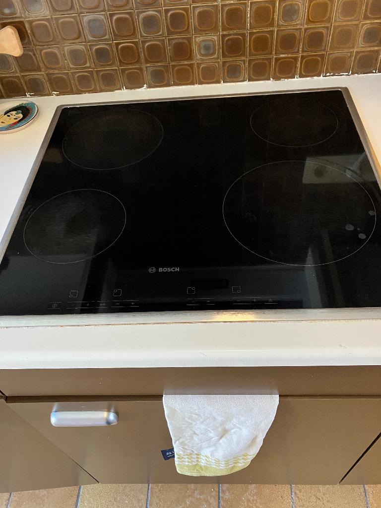 Table de cuisson électrique, Electroménager, Tables de cuisson, Enlèvement ou Envoi, 4 zones de cuisson, Utilisé, Encastré