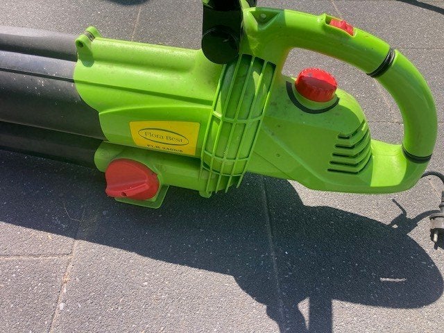 bladblazer, Ophalen, Gebruikt, Florabest, Ruggedragen