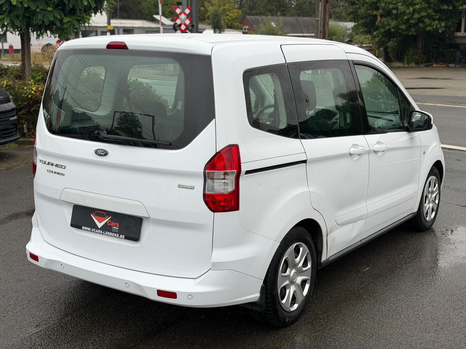 Ford tourneo courier benzine 1ste eig. Navi airco+ keuring, Autos, Bluetooth, Achat, Euro 6, Entreprise
