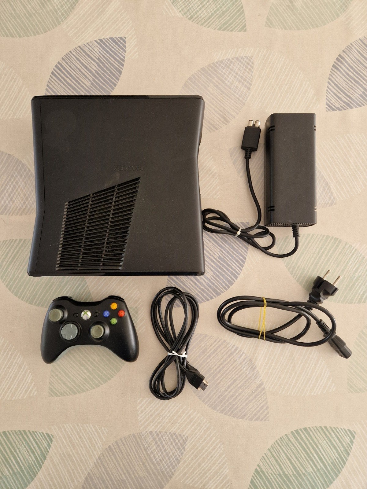 Xbox 360 Slim 4Gb in goede staat te koop., Ophalen