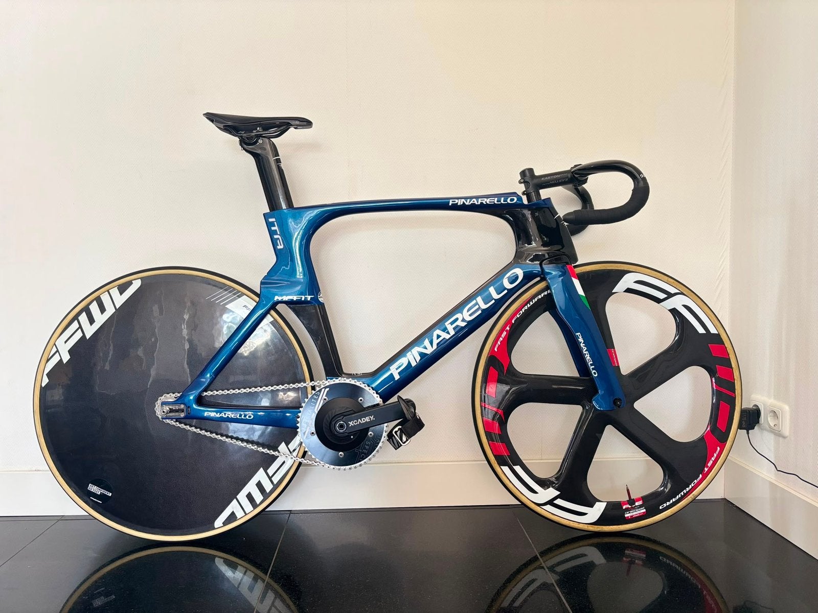 Unieke Pinarello MAAT Baanfiets maat 530 zonder wielen, Fietsen en Brommers, Fietsen | Racefietsen, Ophalen, Zo goed als nieuw