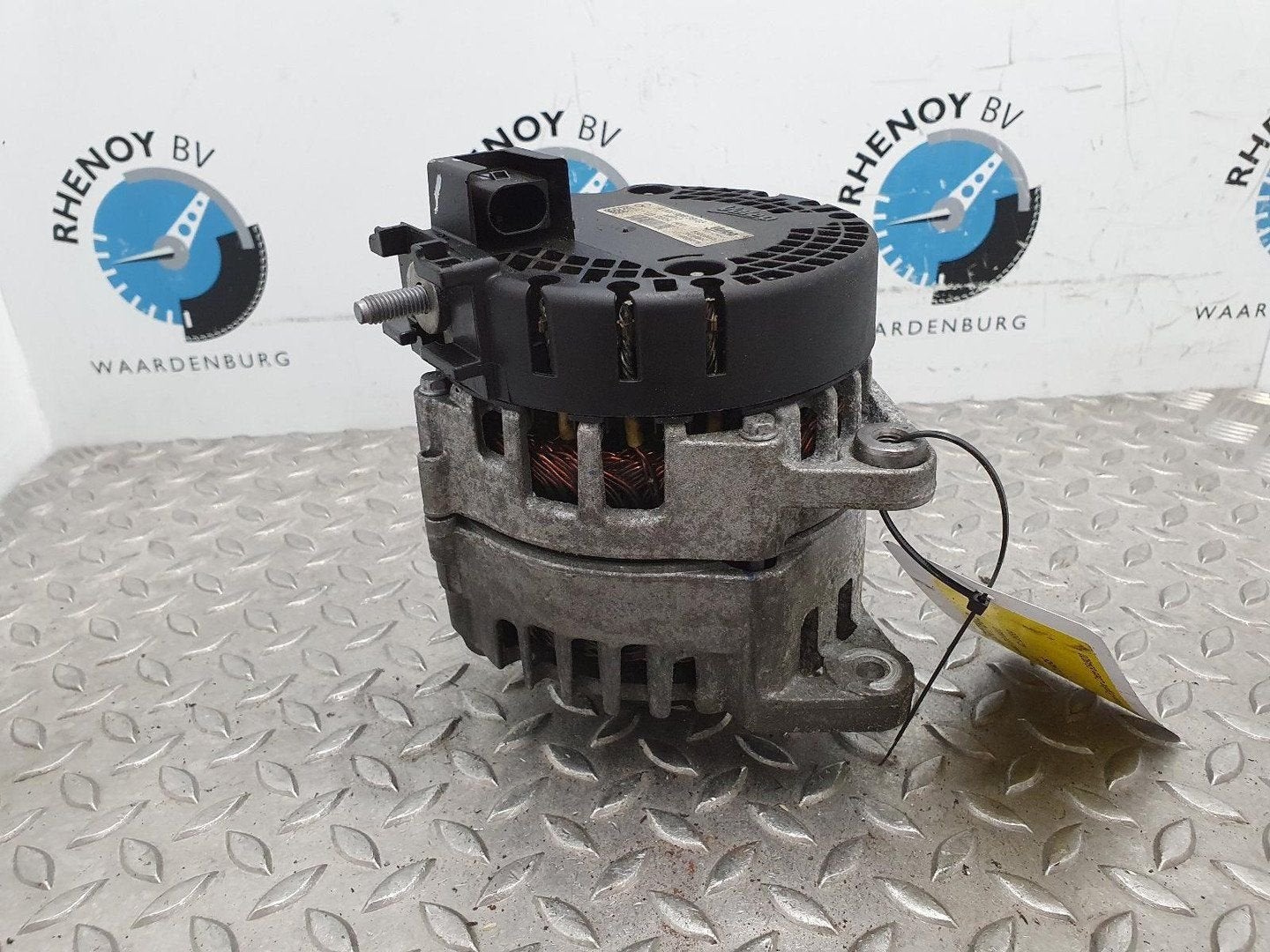 MERCEDES E CLASS DYNAMO 0009063903 2020, Enlèvement ou Envoi, Utilisé, ARN reconnu