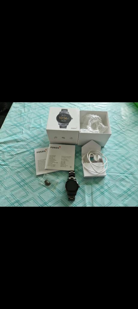Android Smartwatch van het merk Fossil, Bijoux, Sacs & Beauté, Montres connectées, Neuf, Gris, Fossil, Enlèvement