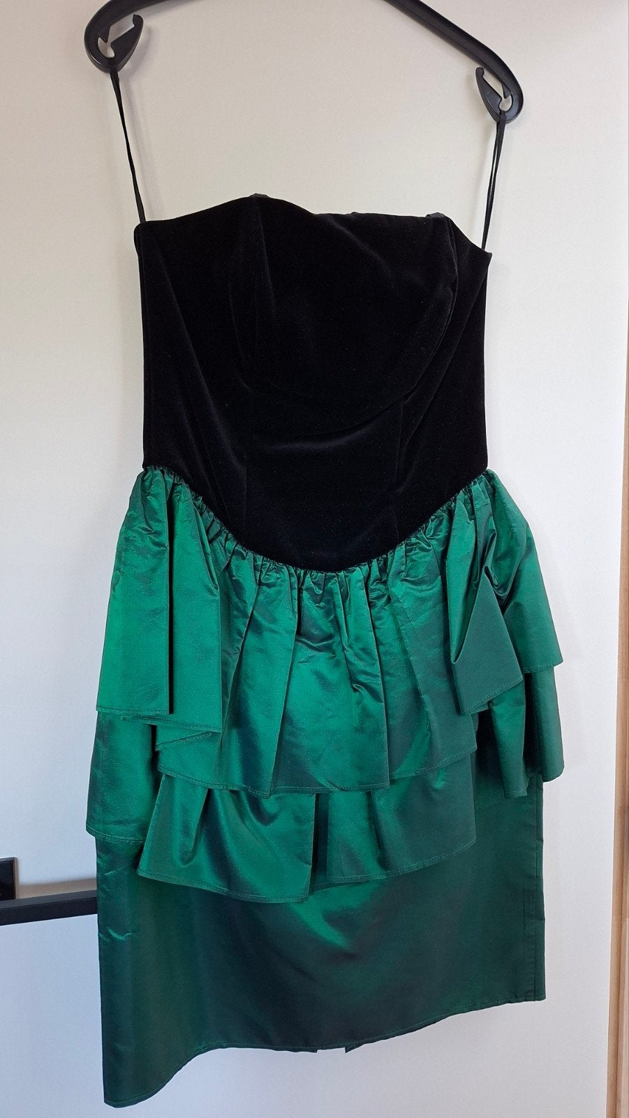 Robe de cocktail vintage sans bretelles. Marque Richards, no, Vêtements | Femmes, Habits de circonstance, Robe de cocktail, Taille 38/40 (M)