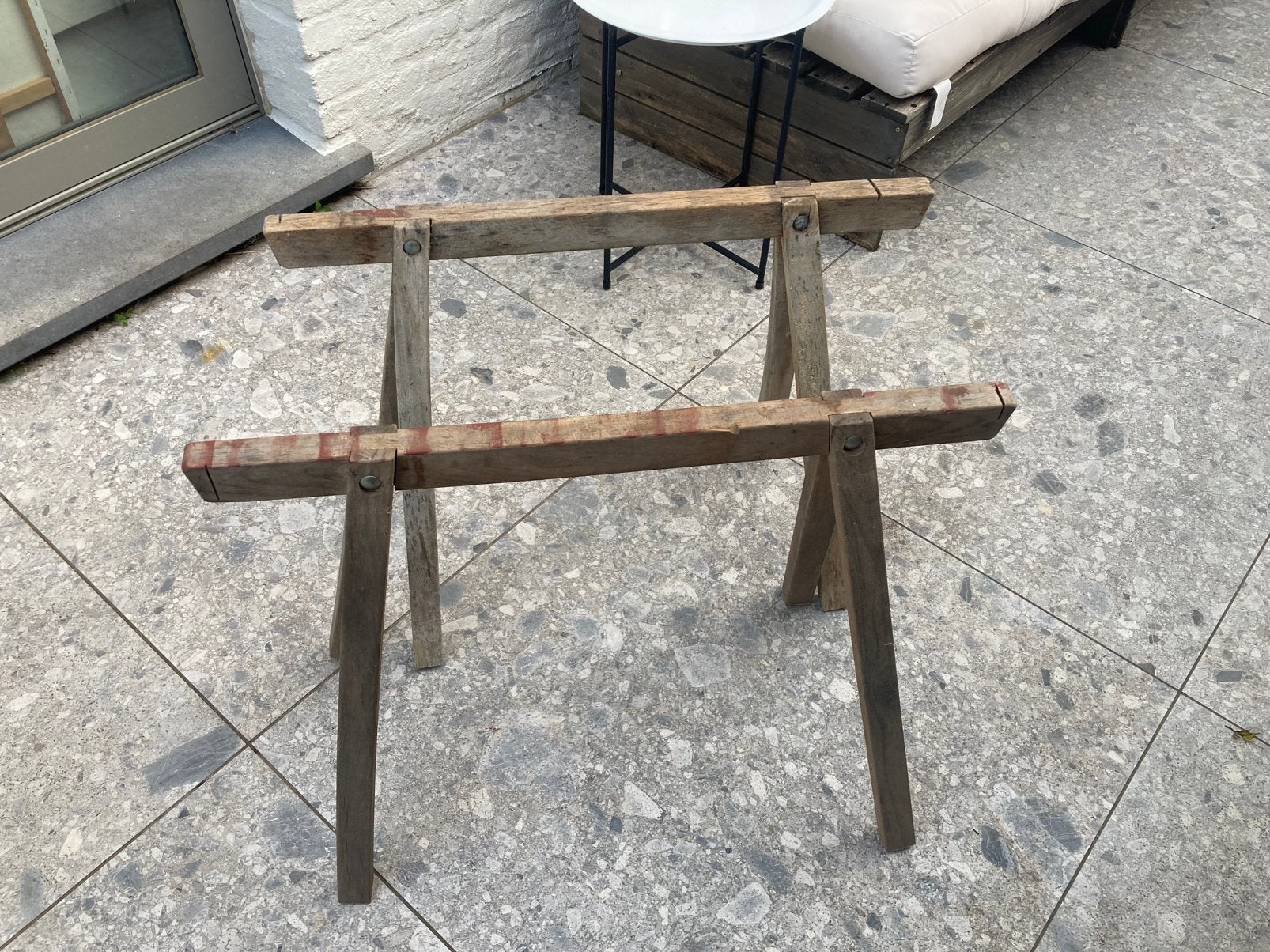 2 vieux tréteaux en bois, Enlèvement, Comme neuf