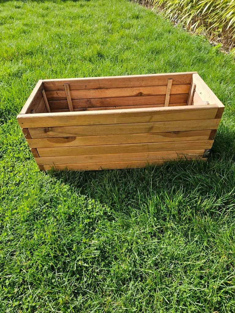 Houten plantenbak, Ophalen, Hout