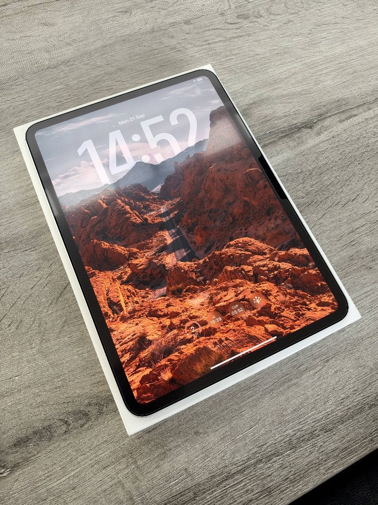 iPad Pro M5 256GB Silver + Factuur (18/06/2026), Neuf, Enlèvement ou Envoi, 11 pouces, Apple iPad Pro