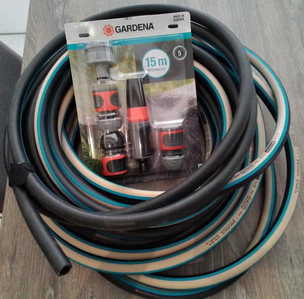Nouveau tuyau d'arrosage Gardena 15m 13 mm + raccords + tête, Jardin & Terrasse, Enlèvement, Neuf, Tuyau d'arrosage