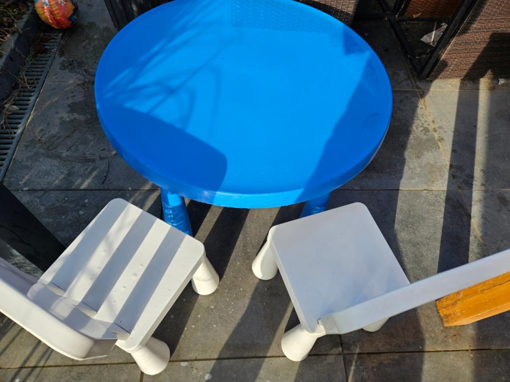 Ikea tafeltje/ 2 stoelen, Ophalen