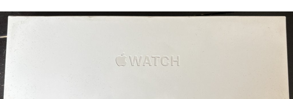 Apple Watch Series 11 – Boîtier Aluminium Space Gray – Neuve, Neuf, Enlèvement ou Envoi, IOS, Noir