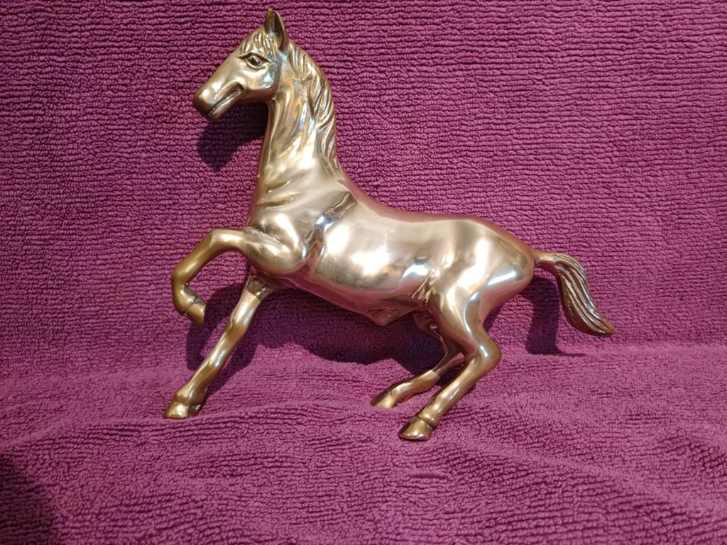 CHEVAL EN LAITON, ANNÉES 1960-1970, Enlèvement