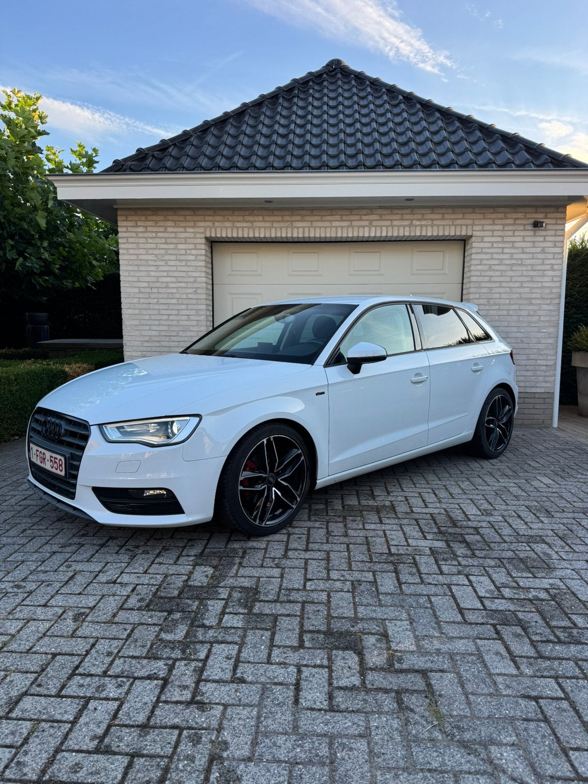 Audi A3 Sportback 5-deurs *climate * navigatie *multimedia, Stof, 1198 cc, Wit, 5 deurs