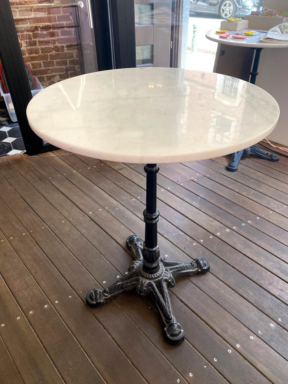 Table bistrot en marbre, Enlèvement, Utilisé