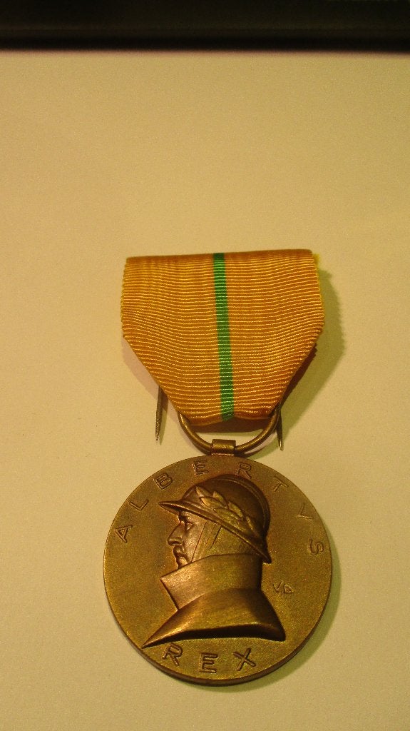 Belgische herdenkingsmedaille voor koning Albert, Ophalen of Verzenden, Landmacht, Lintje, Medaille of Wings