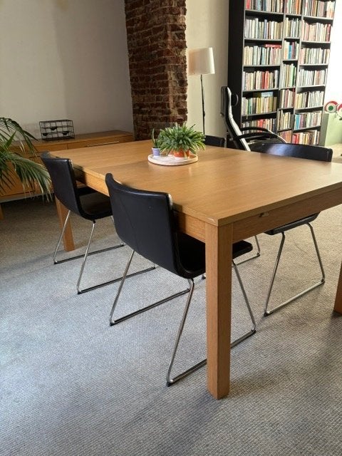 IKEA eetkamerset – eettafel + 4 stoelen + dressoir, Ophalen, Gebruikt, Vijf personen of meer, Rechthoekig