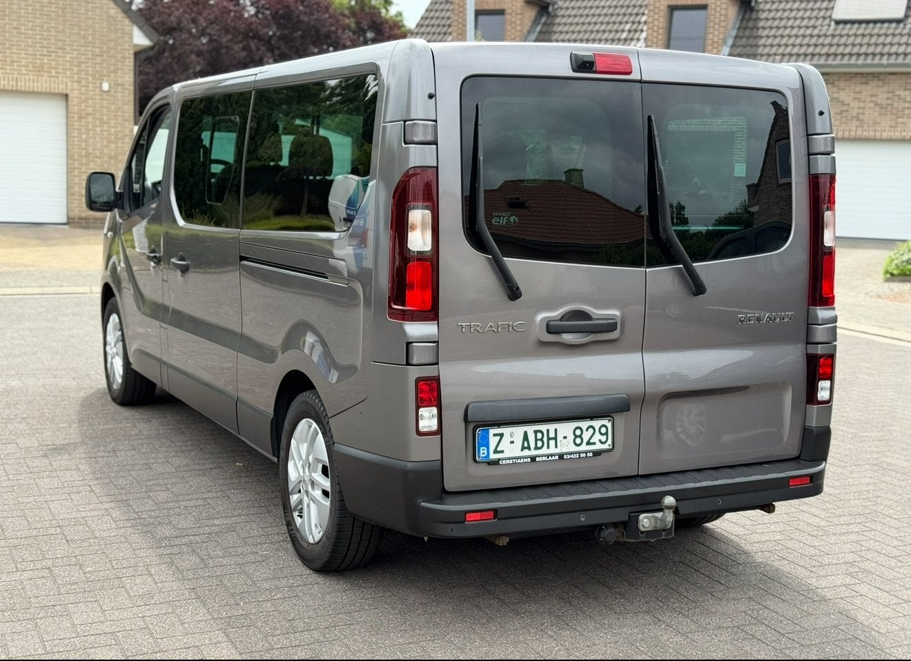 OPEL VIVARO & RENAULT TRAFIC GEZOCHT – EXPORT, Auto's, Bedrijf, Te koop, Vivaro
