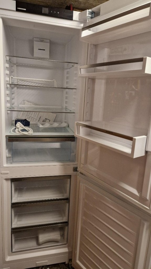 Liebherr FRIDGE - FREEZER te koop, Ophalen, 60 cm of meer, Met aparte vriezer, 160 cm of meer