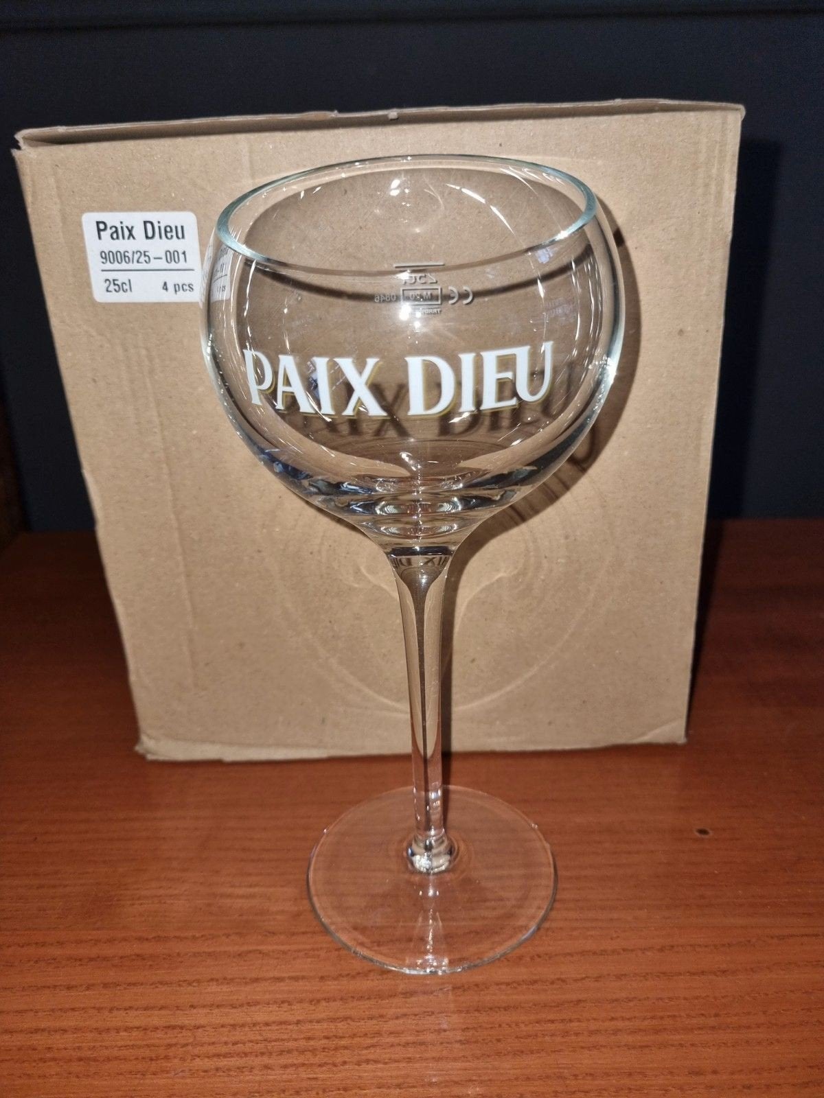 verres à paix dieu, Collections, Enlèvement
