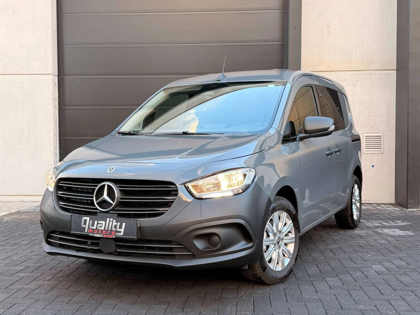 Mercedes-Benz Citan Citan 1.3 // 2X SCHUIFDEUR // CARPLAY //, Auto's, Stof, Gebruikt, Zwart, 4 cilinders