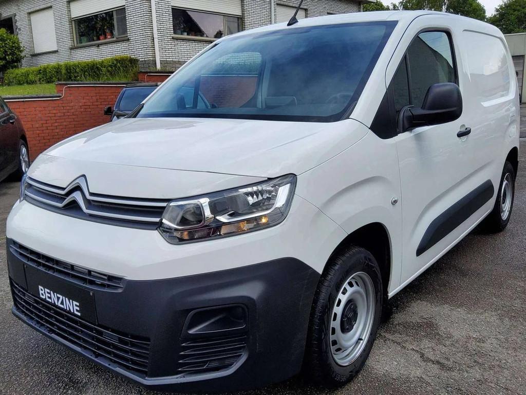 Citroën Berlingo 1.2 PureTech LICHTE VRACHT BENZINE, 121 g/km, https://public.car-pass.be/vhr/aa00ca9d-635e-4fc8-9b92-394fa026634e