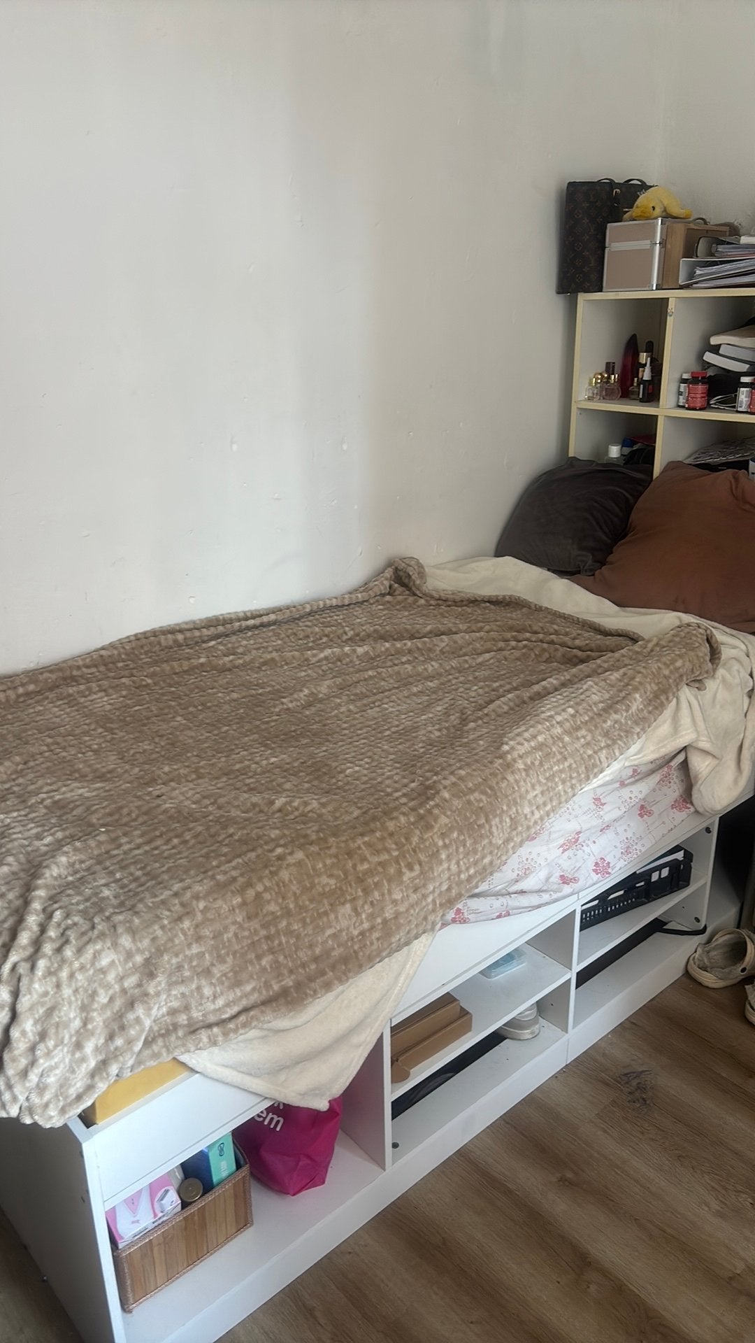 Modern bedframe met LED verlichting – direct beschikbaar, Ophalen, Verstelbaar, Eenpersoons, Wit
