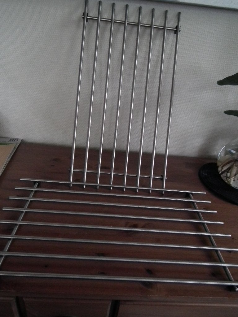 2 grilles /dessous de plat en acier inoxydable 50x28 cm, Argenté, Dessous de plat, Comme neuf, Métal