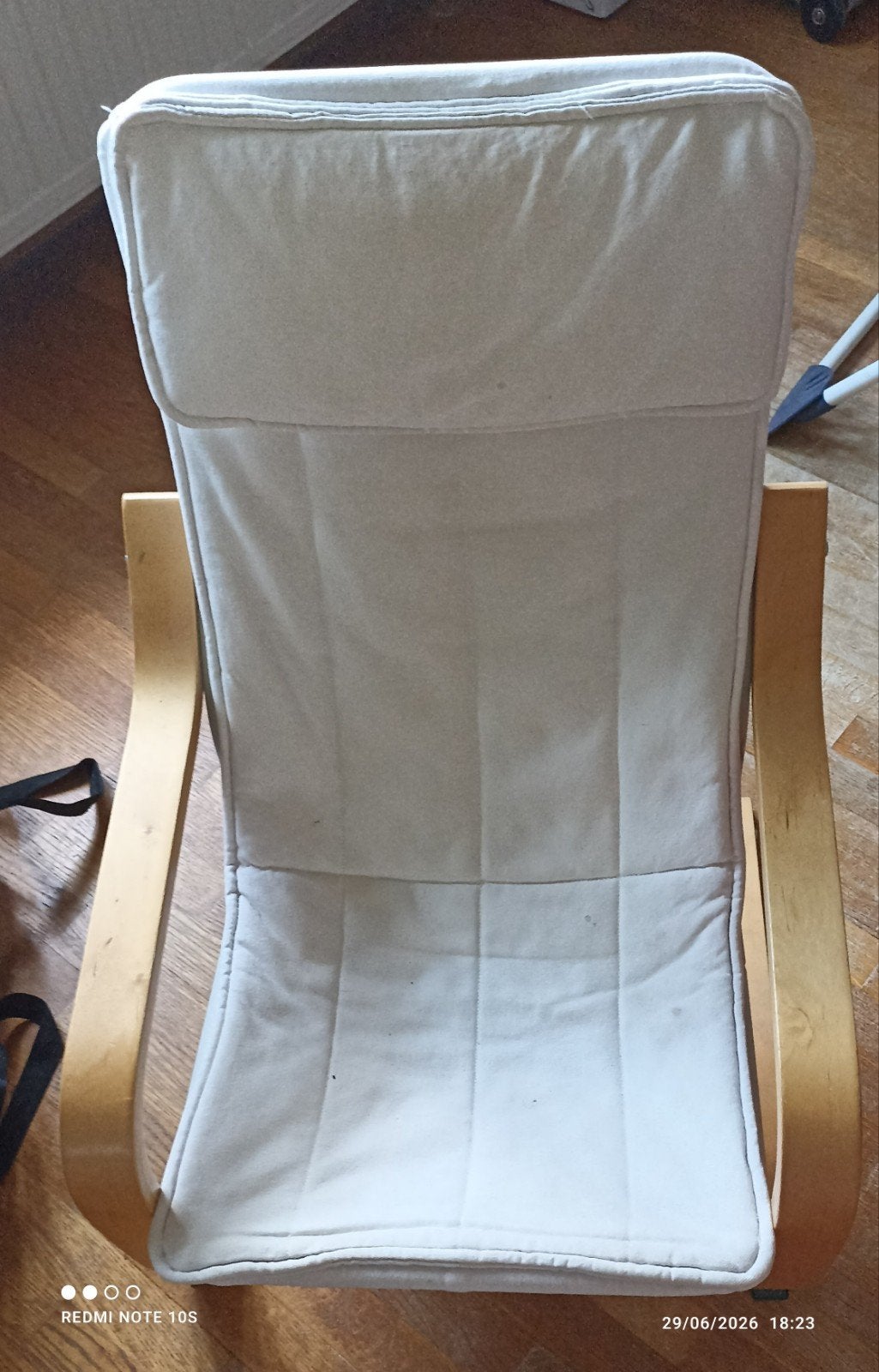 Fauteuils Ikea Poäng pour enfants, Enlèvement