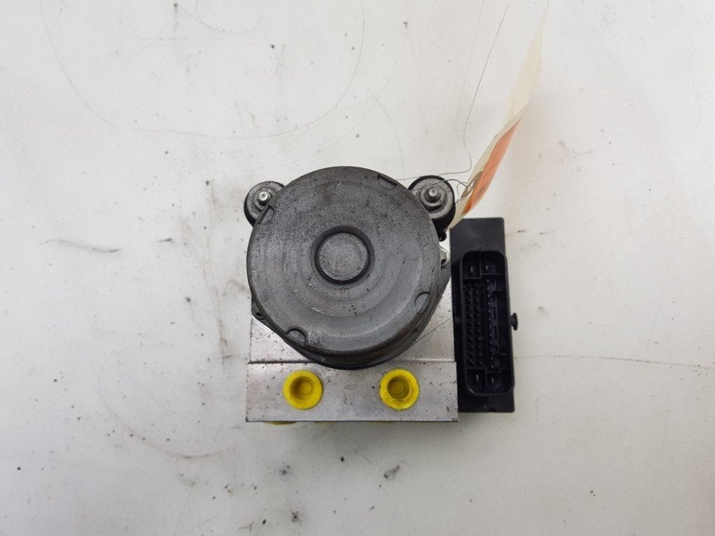 BLOC ABS (FREINS ANTI-BLOCAGE) Audi A6 (C6), Robert Bosch AG, Audi, Utilisé, Robert-Bosch-Allee 1
74232  Abstatt, DE