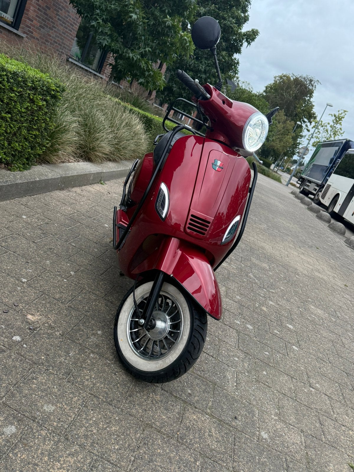 GTS Toscana Klasse A – 2024 – Bordeaux, Enlèvement, Comme neuf