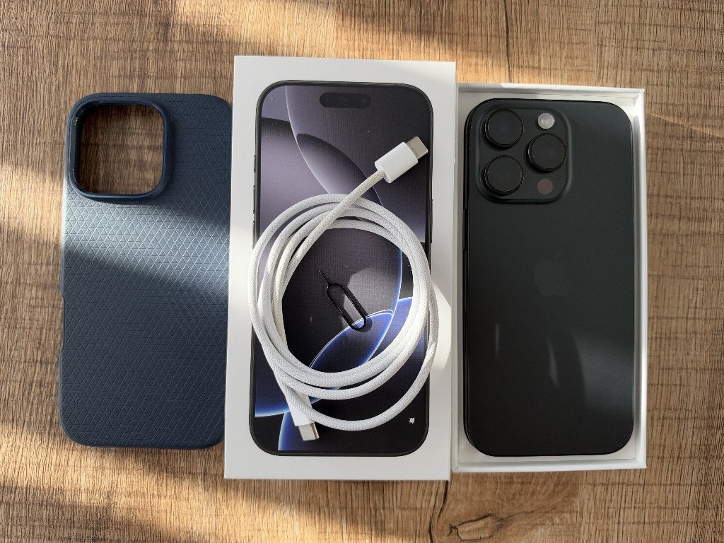 iPhone 16 Pro 128 GB / 92% - black titanium, Telecommunicatie, 128 GB, Zwart, Ophalen of Verzenden, Zo goed als nieuw