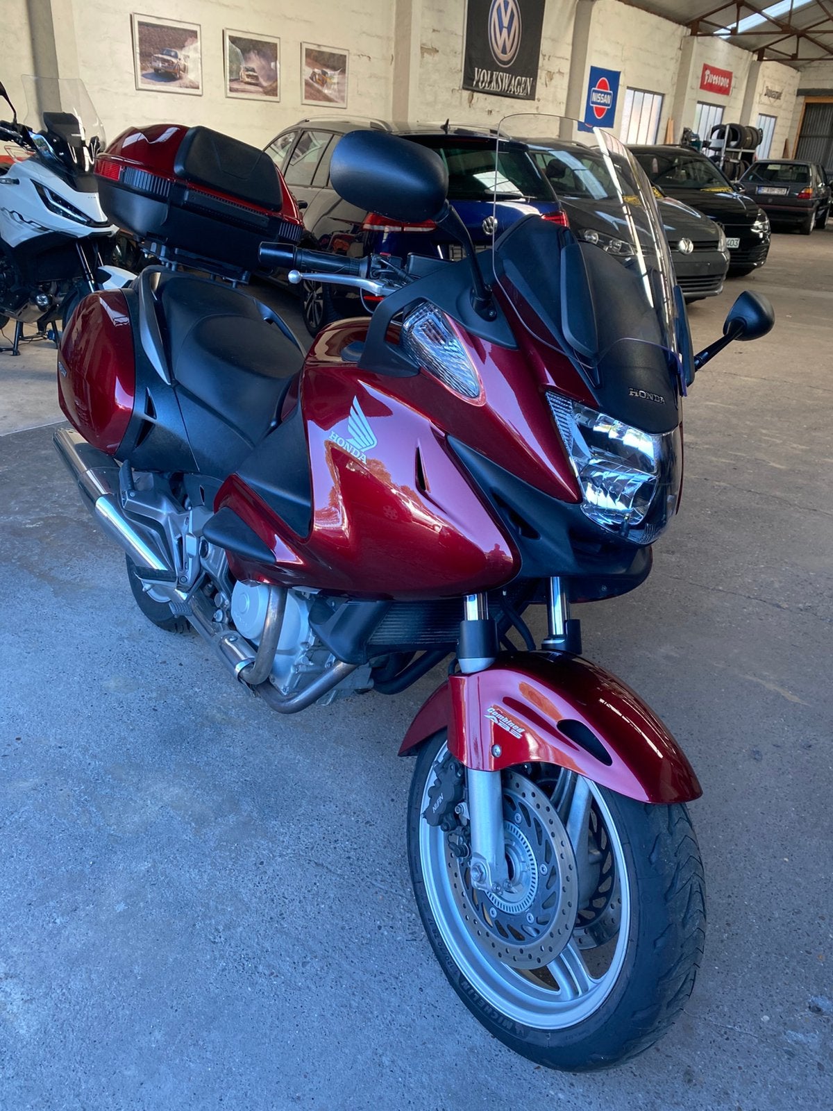 Honda deauville nt 700   0494926346, Motoren, Motoren | Honda, Bedrijf