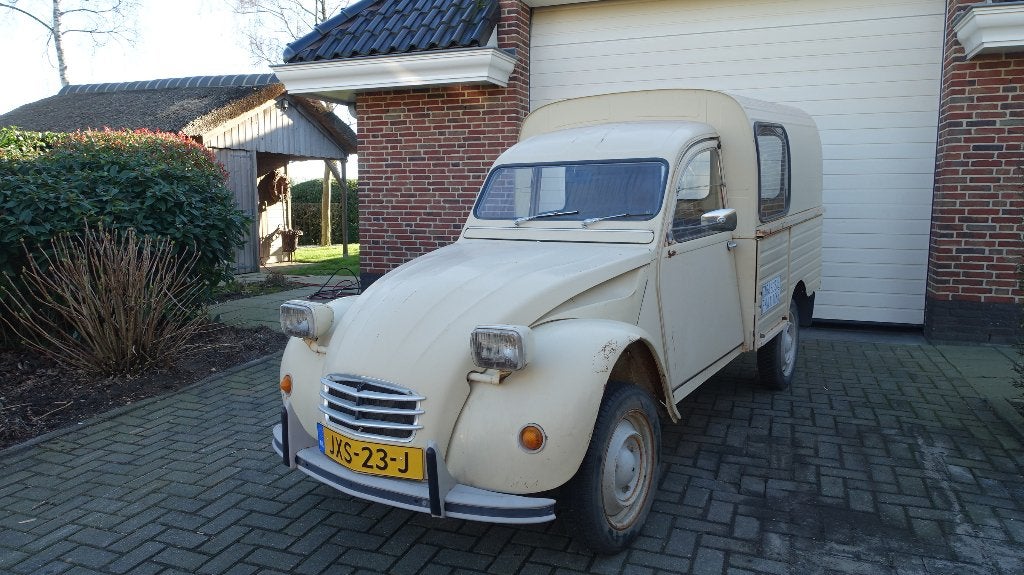 Citroen AK400, Achat, 4 portes, Boîte manuelle, Essence