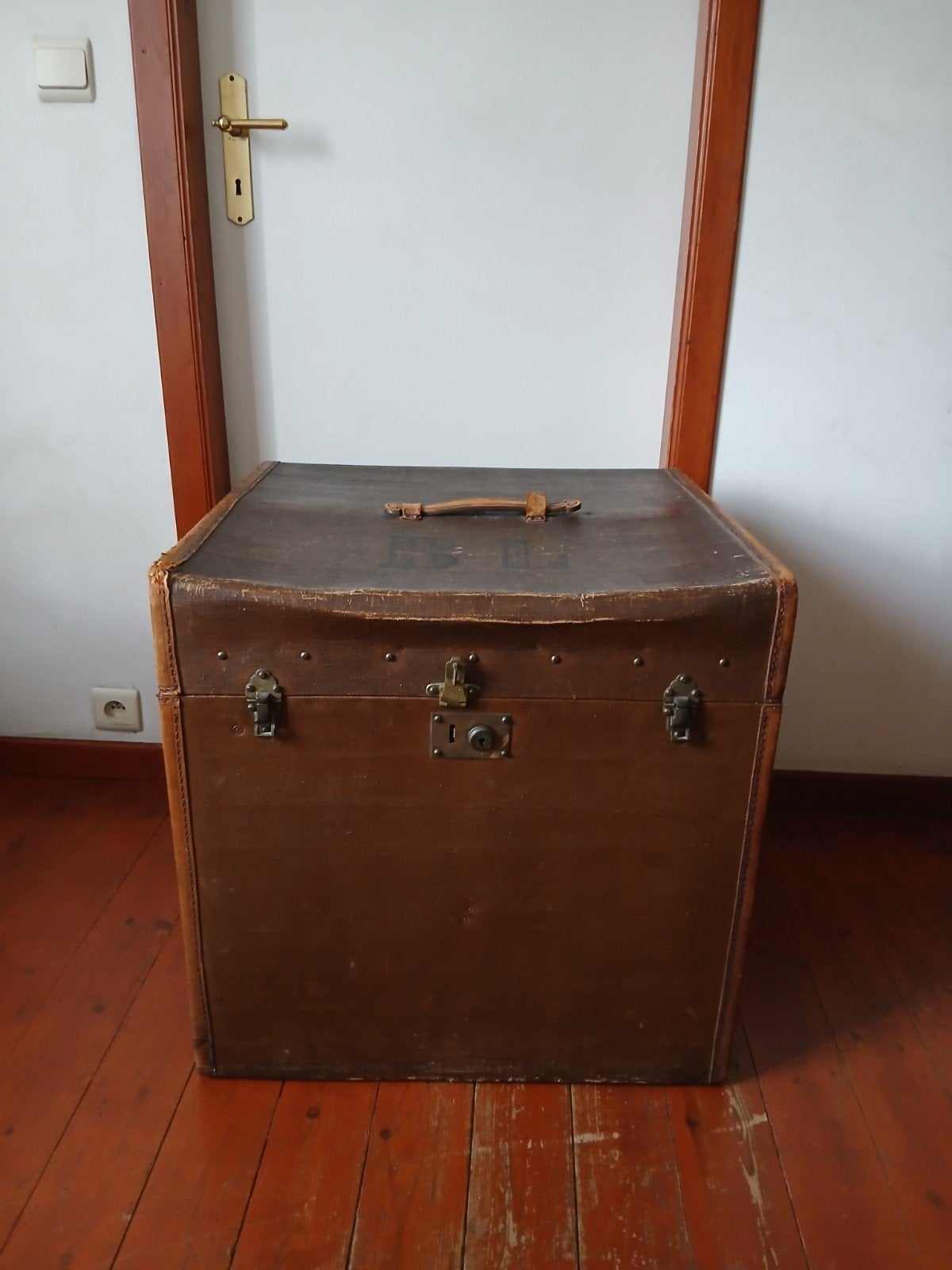 Ancienne malle, Antiquités & Art, Enlèvement