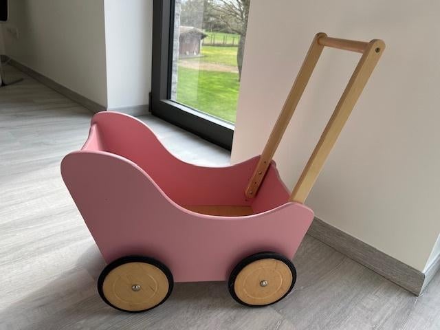 roos houten poppenwagentje, Ophalen, Zo goed als nieuw, Rij- of Hobbelspeelgoed
