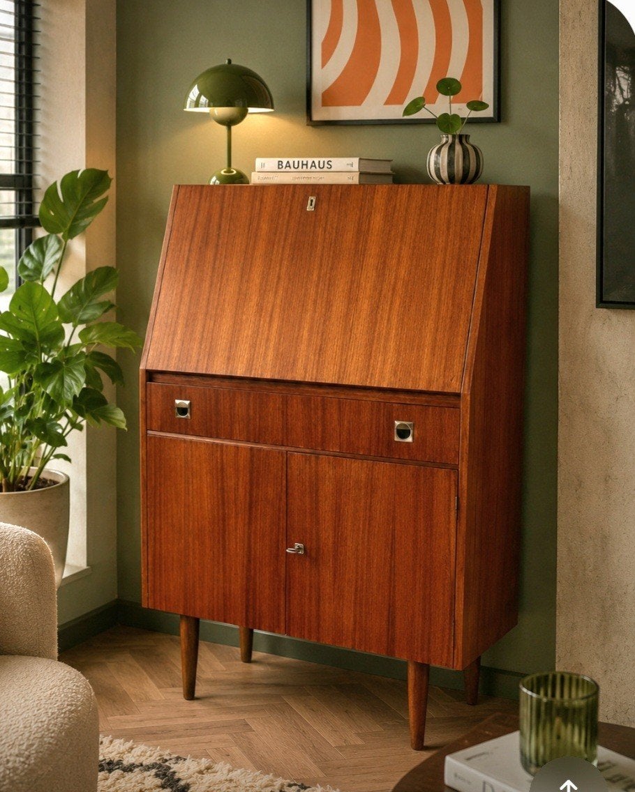 Vintage kast met veel opbergruimte in teak ., Huis en Inrichting, Kasten | Secretaires, Ophalen