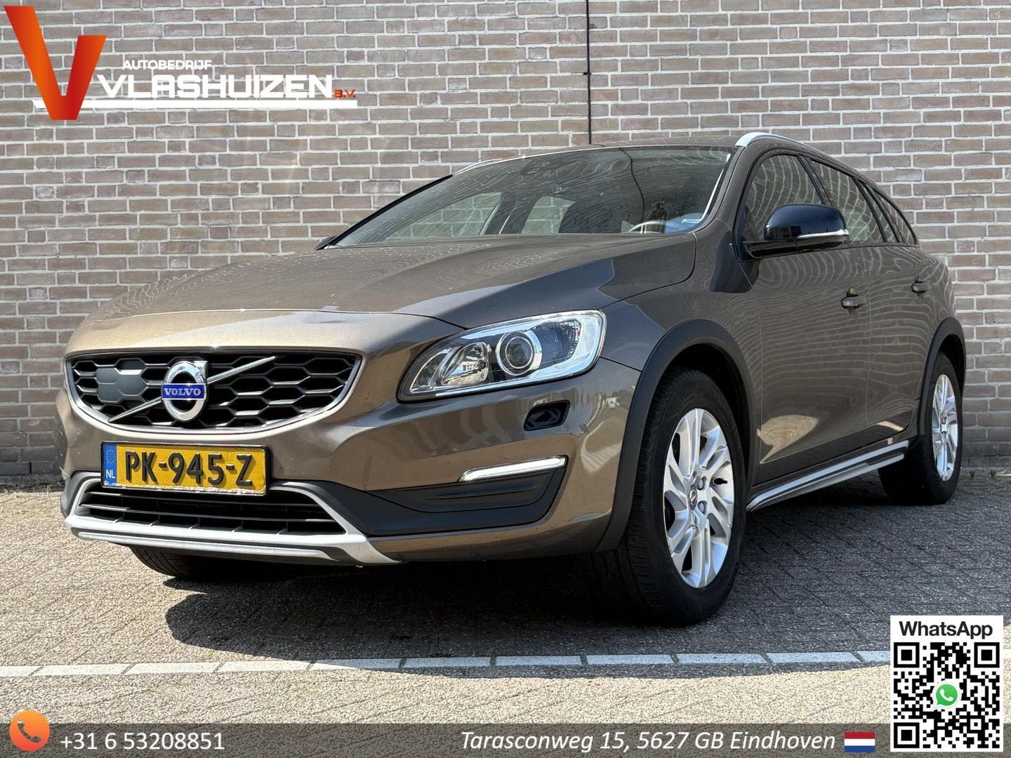 Volvo V60 Cross Country 2.0 D4 Polar+ | Climate | Cruise | N, Auto's, Volvo, Zwart, Bruin, Navigatiesysteem, 111 g/km