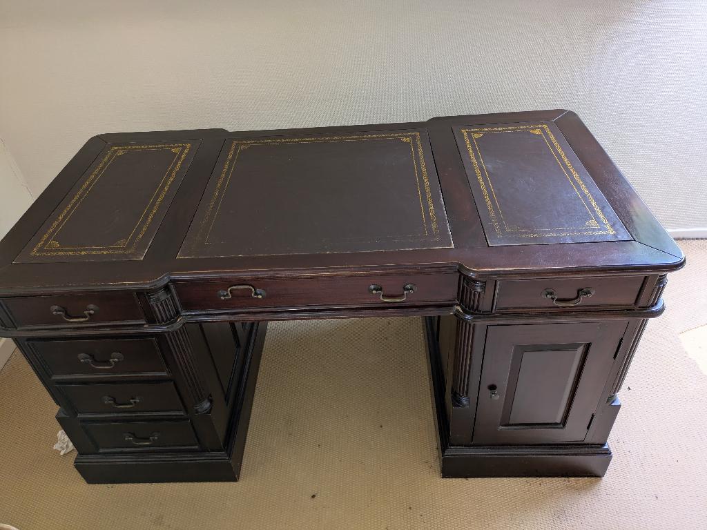 bureau koloniale stijl, Huis en Inrichting, Bureaus, Ophalen, Gebruikt, 74 cm, 148 cm