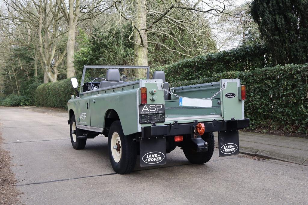 Land Rover Serie III 109 Hardtop | 1981, Auto's, 0 kg, 0 cilinders, Trekhaak, Zwart