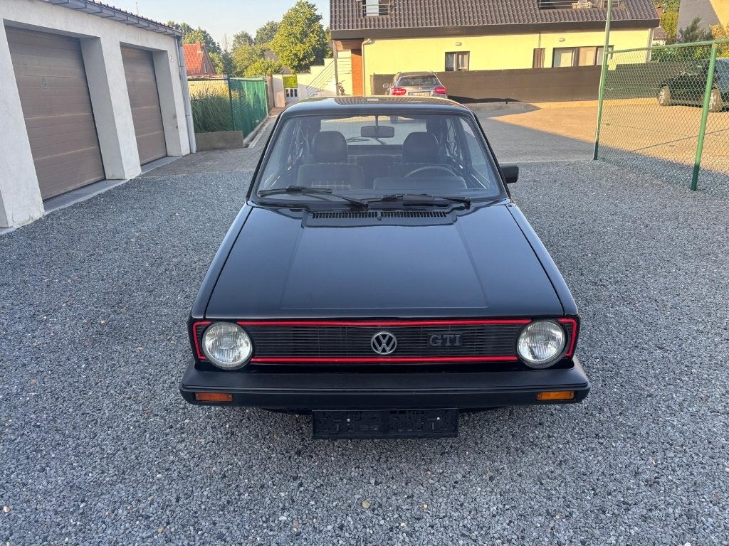 VW GOLF 1 GTI 1979 OLDTIMER, Auto's, Voorwielaandrijving, 4 zetels, Stof, Zwart
