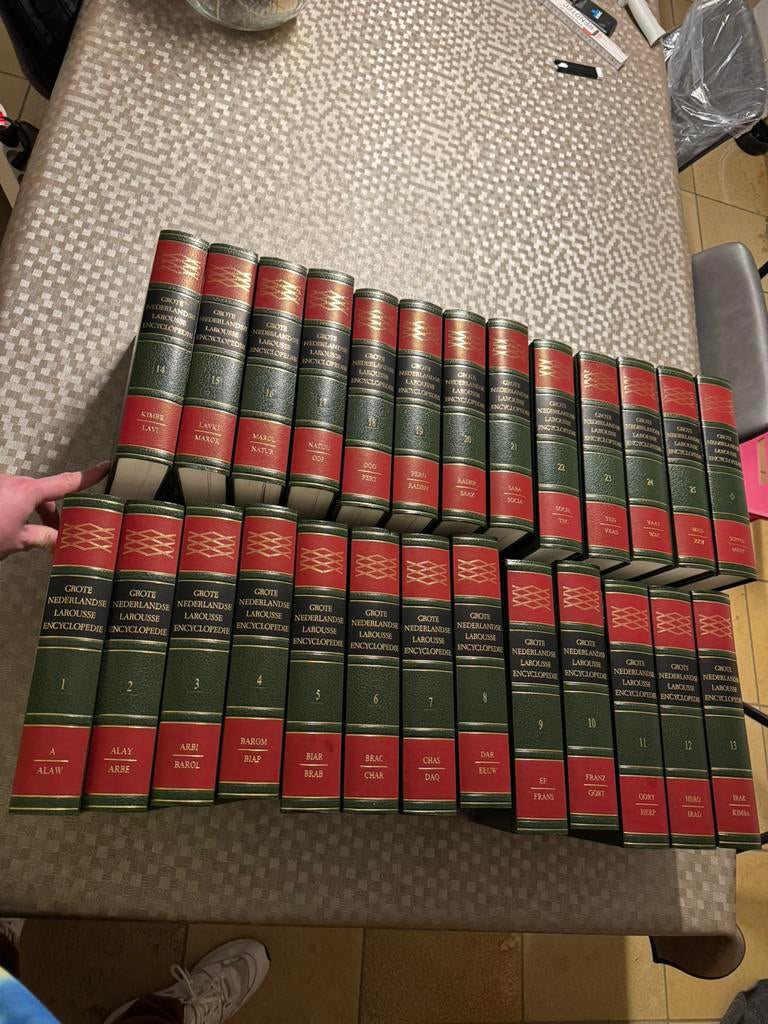Encyclopédie Larousse complète : 26 volumes de beaux livres, Enlèvement ou Envoi, Neuf, Général, Série complète