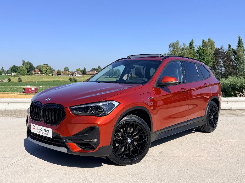 BMW X1 PHEV 1.5iA xDrive25e OPF *Carplay/GPS/Headup/Pano, Auto's, BMW, 42 g/km, Overige kleuren, 1820 kg, Leder